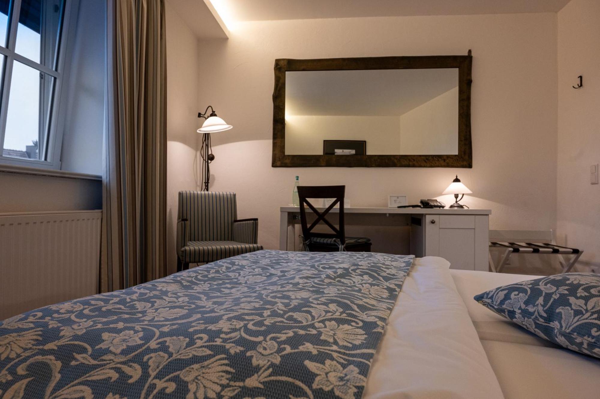 Landhotel Jann Hinsch Hof Winsen Екстериор снимка