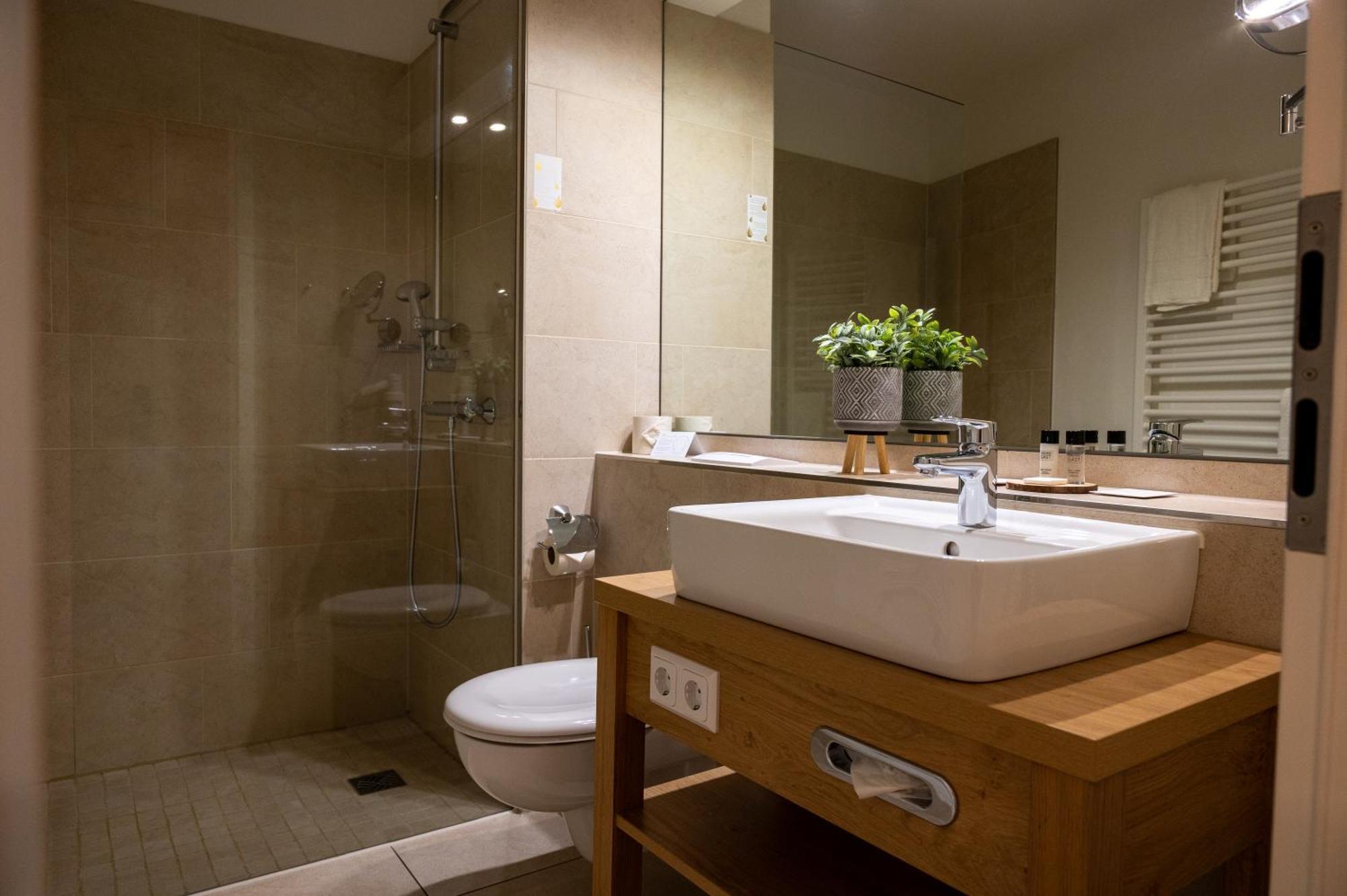 Landhotel Jann Hinsch Hof Winsen Екстериор снимка
