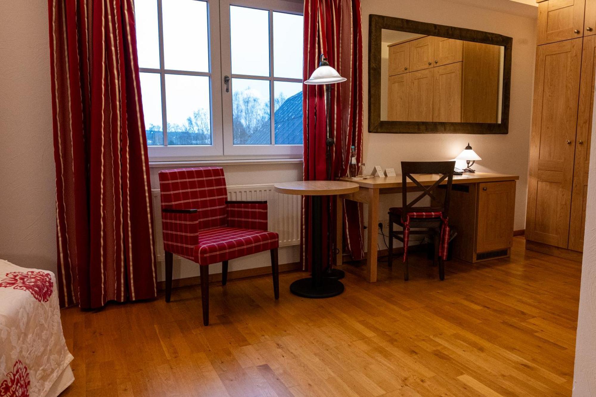 Landhotel Jann Hinsch Hof Winsen Екстериор снимка